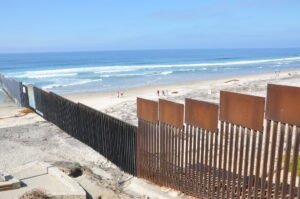 Read more about the article Supreme Court permits Trump to end temporary legal protections for 500,000 immigrants from four nations.